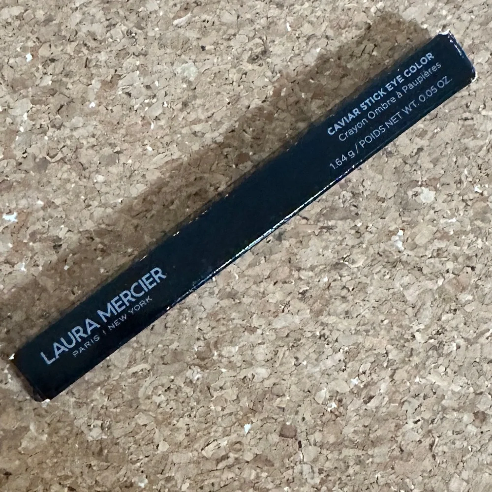 Laura Mercier Caviar Matte Eyeshadow Stick  Peach